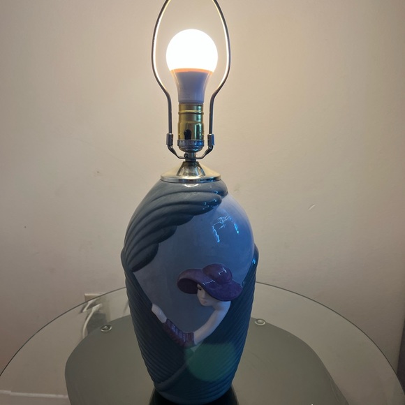 Vintage lady lamp - Picture 2 of 8